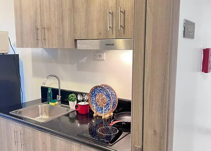 Apartamento Unistay Coast Res R38 W Bal Sunset Vw Worldtrade Manila
